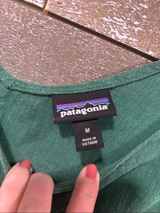 Patagonia Women's Garden
Island Jumpsuit Green size Medium - Picture 4 of 9